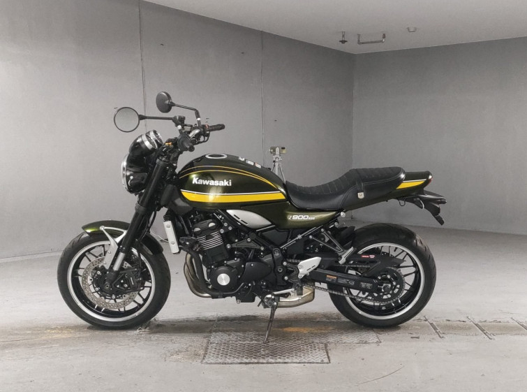 Мотоцикл Kawasaki Z900RS с пробегом 2749 km