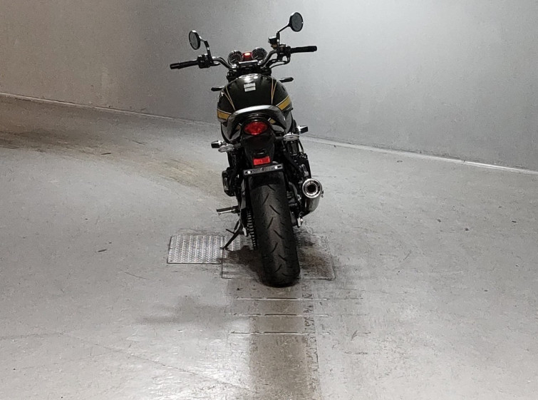 Мотоцикл Kawasaki Z900RS с пробегом 2749 km