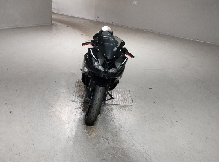 Мотоцикл Kawasaki NINJA ZX-25R з пробігом 9221 km