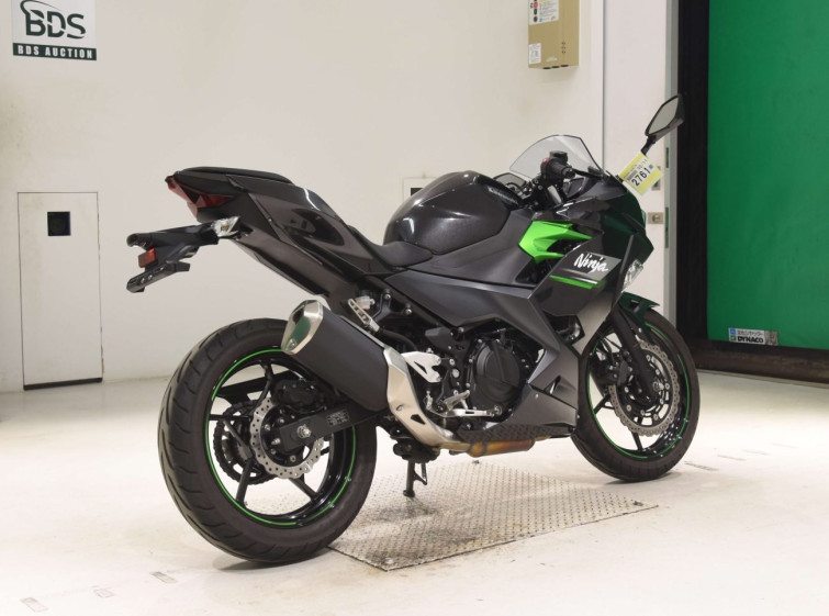 Мотоцикл Kawasaki NINJA250 з пробігом 4228 km