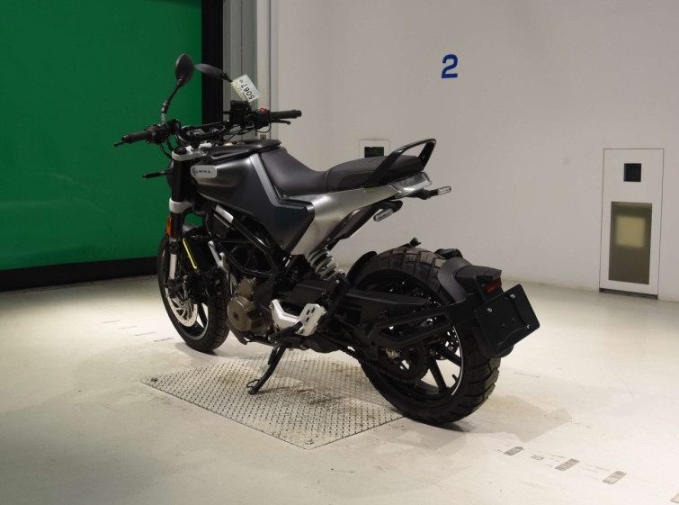 Мотоцикл Husqvarna SVARTPILEN 250 з пробігом 8518 km