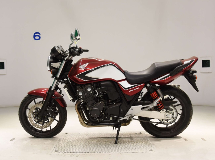 Мотоцикл Honda CB400SFA з пробігом 1355 km