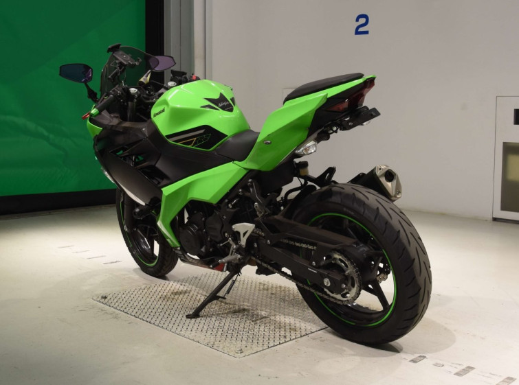 Мотоцикл Kawasaki NINJA250 с пробегом 10921 km