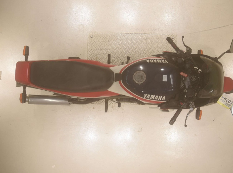 Мотоцикл Yamaha FZ750 с пробегом 68150 km