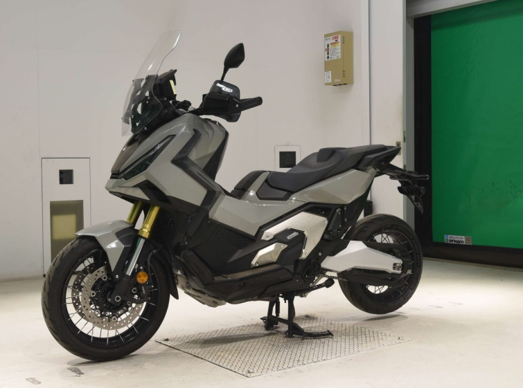 Мотоцикл Honda X-ADV750-2 з пробігом 20468 km