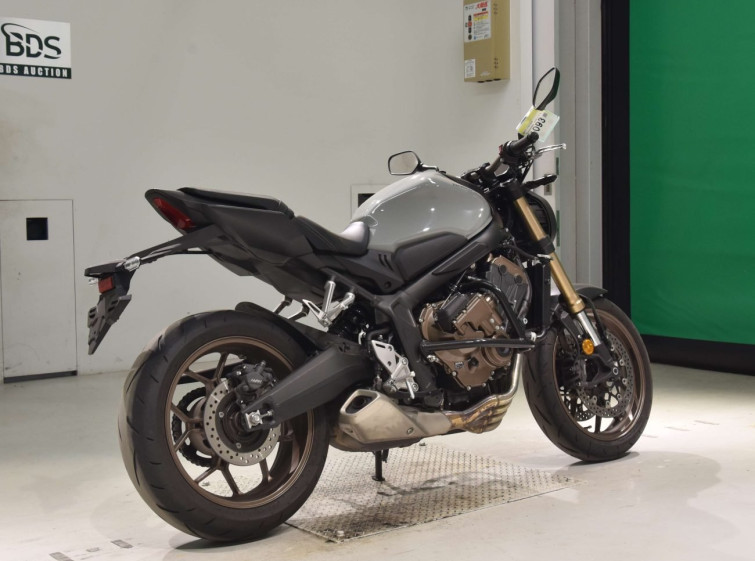 Мотоцикл Honda CB650R з пробігом 7095 km