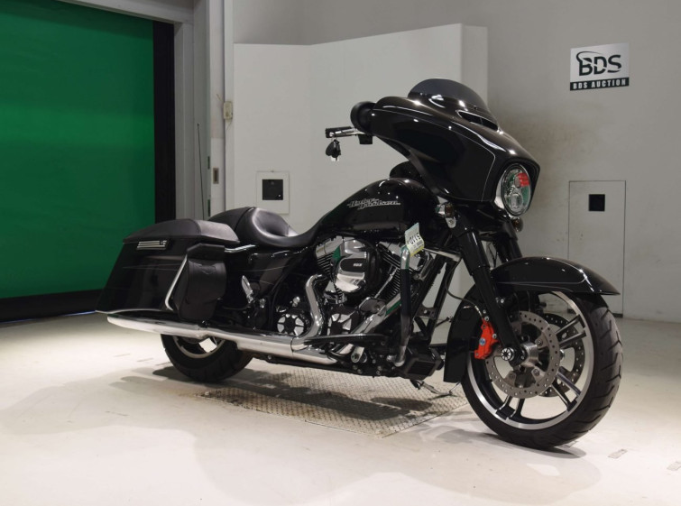 Мотоцикл HD SREET GLIDE FLHXS1690 з пробігом 4265 km