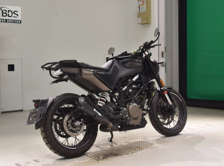 Мотоцикл Husqvarna SVARTPILEN 401 з пробігом 3766 km