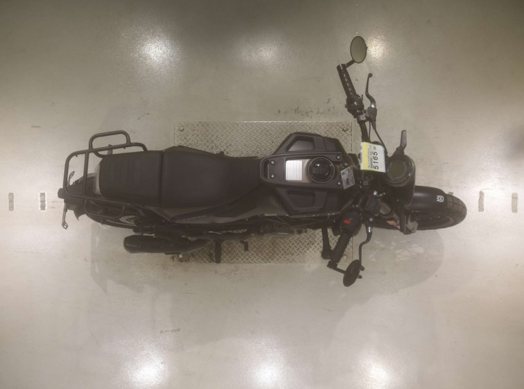 Мотоцикл Husqvarna SVARTPILEN 401 з пробігом 3766 km