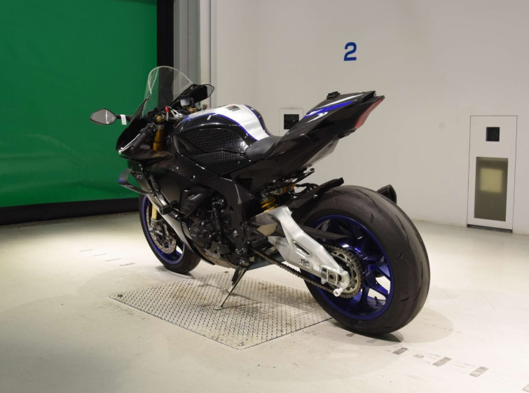 Мотоцикл Yamaha YZF-R1M с пробегом 13582 km