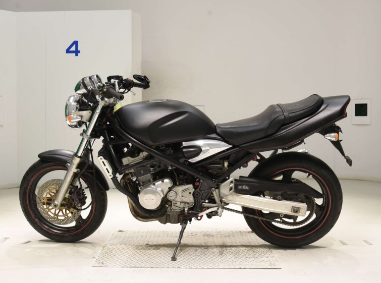 Мотоцикл Suzuki BANDIT250 с пробегом 31561 km