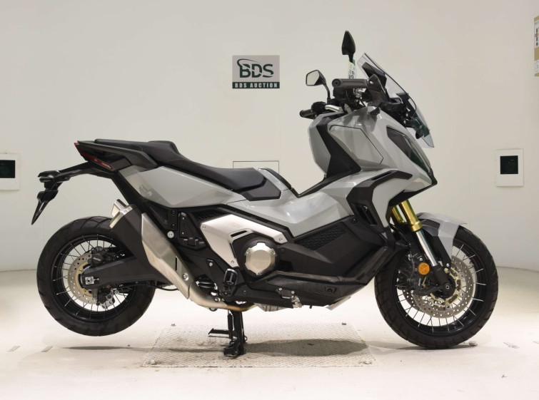 Мотоцикл Honda X-ADV750 з пробігом 3119 km
