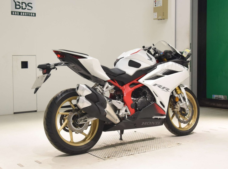 Мотоцикл Honda CBR250RR з пробігом 3801 km