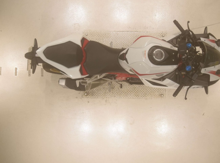 Мотоцикл Honda CBR250RR з пробігом 3801 km