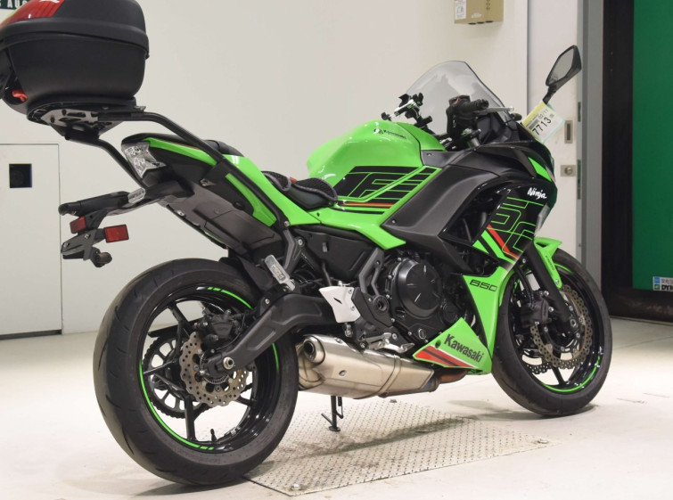 Мотоцикл Kawasaki NINJA650 з пробігом 5913 km