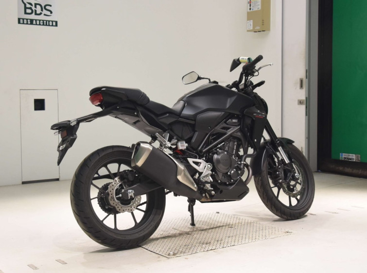 Мотоцикл Honda CB250R з пробігом 8898 km
