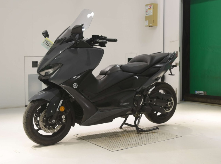 Мотоцикл Yamaha T-MAX560T з пробігом 27945 km