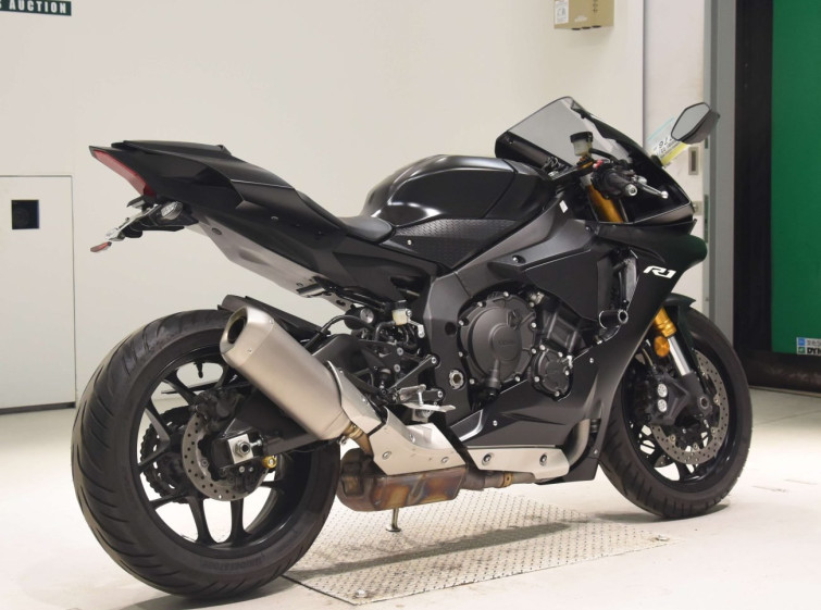 Мотоцикл Yamaha YZF-R1 с пробегом 10200 km