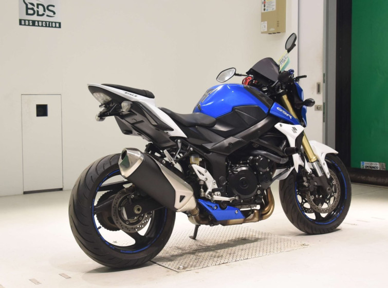 Мотоцикл Suzuki GSR750 с пробегом 22720 km