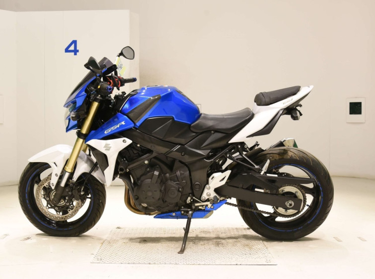 Мотоцикл Suzuki GSR750 с пробегом 22720 km