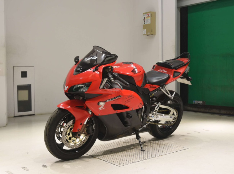 Мотоцикл Honda CBR1000RR з пробігом 82568 km