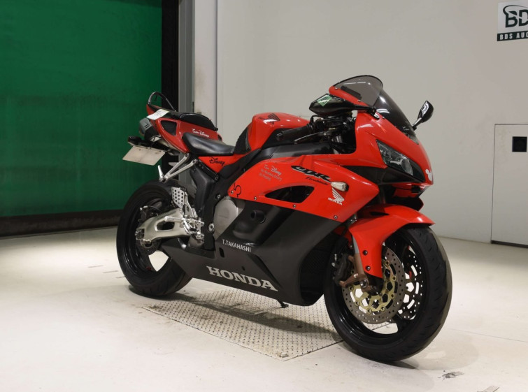 Мотоцикл Honda CBR1000RR з пробігом 82568 km