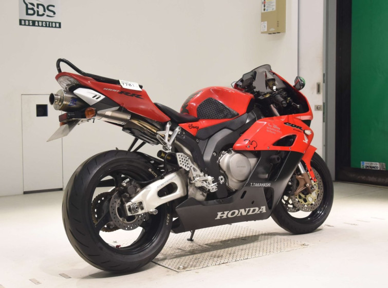 Мотоцикл Honda CBR1000RR з пробігом 82568 km