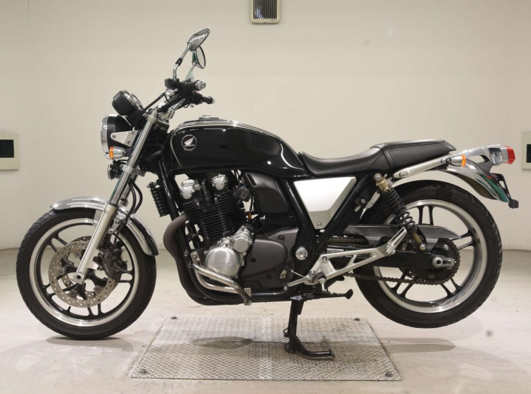 Мотоцикл Honda CB1100 з пробігом 11465 km