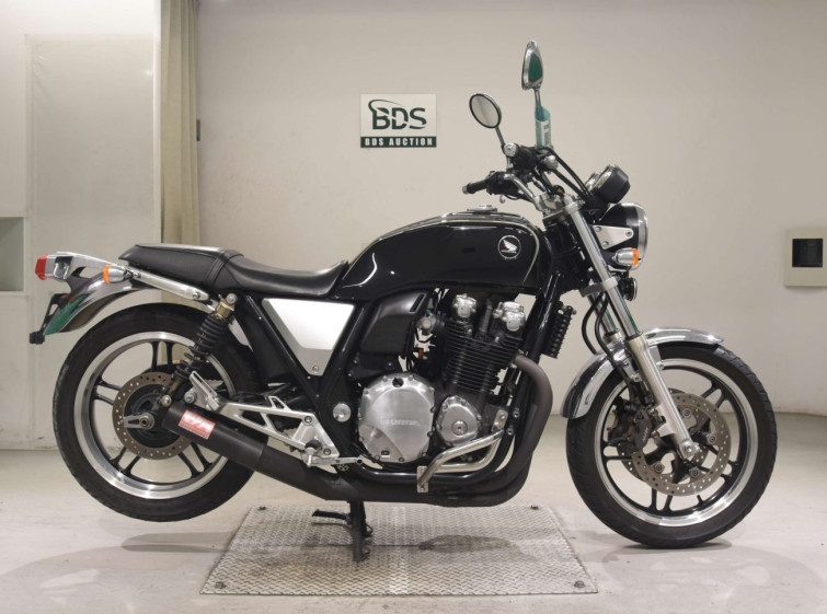 Мотоцикл Honda CB1100 з пробігом 11465 km