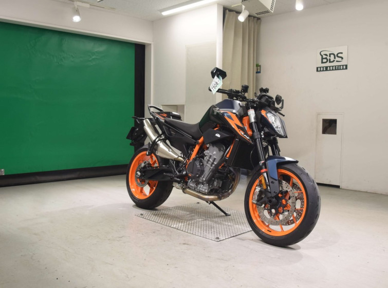 Мотоцикл KTM 890 DUKE R з пробігом 2952 km