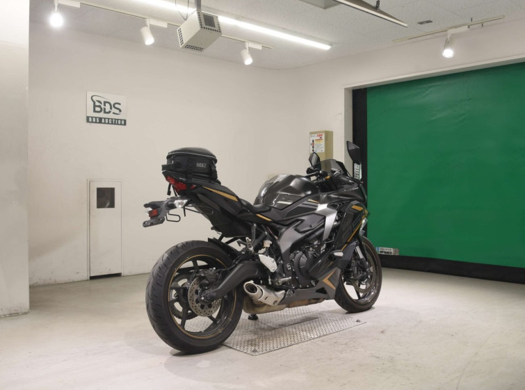 Мотоцикл Kawasaki NINJA ZX-25R