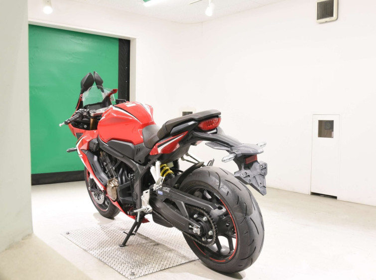 Мотоцикл Honda CBR650R з пробігом 4974 km