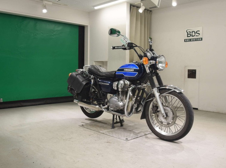 Мотоцикл Kawasaki W800