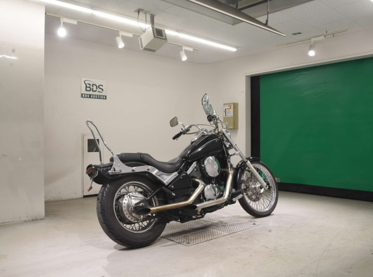 Мотоцикл Kawasaki VULCAN400 CUSTOM