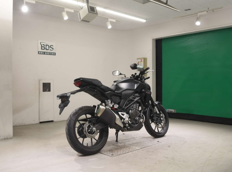 Мотоцикл Honda CB250R