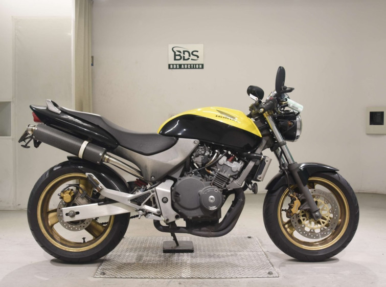 Мотоцикл Honda HORNET CB250F