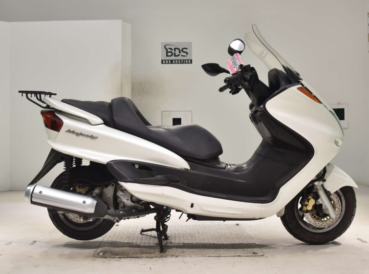 Мотоцикл Yamaha MAJESTY 250