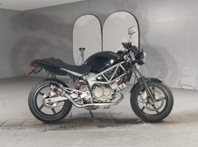 Мотоцикл Honda VTR250 з пробігом 58808 km