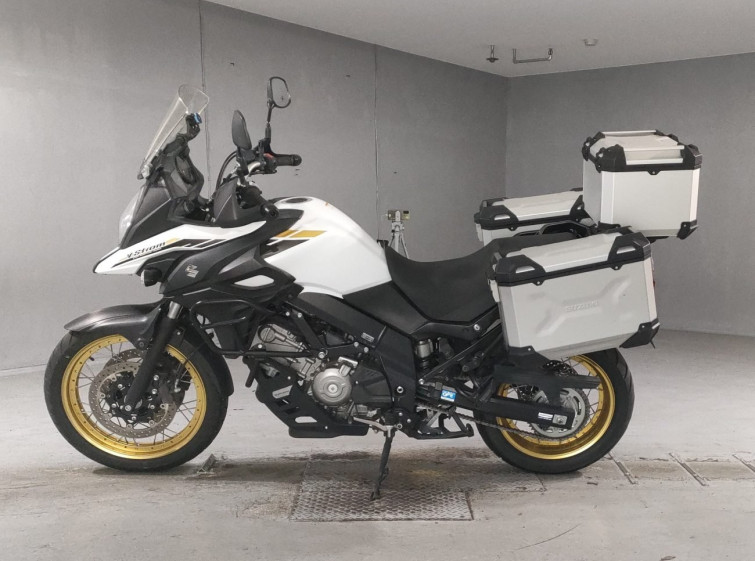 Мотоцикл Suzuki V-STROM DL650XT з пробігом 13695 km
