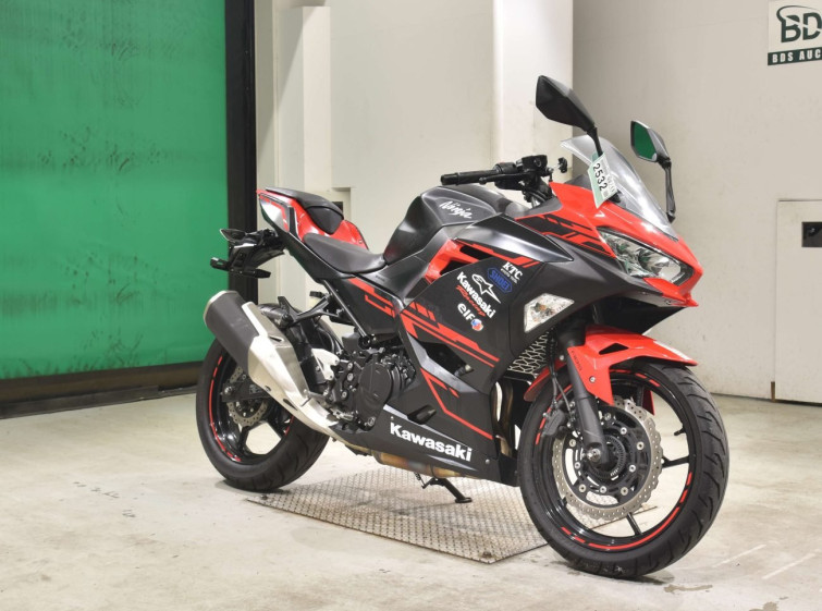Мотоцикл Kawasaki NINJA250 с пробегом 48040 km
