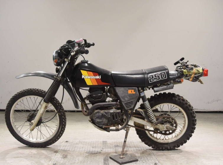 Мотоцикл Kawasaki KL250