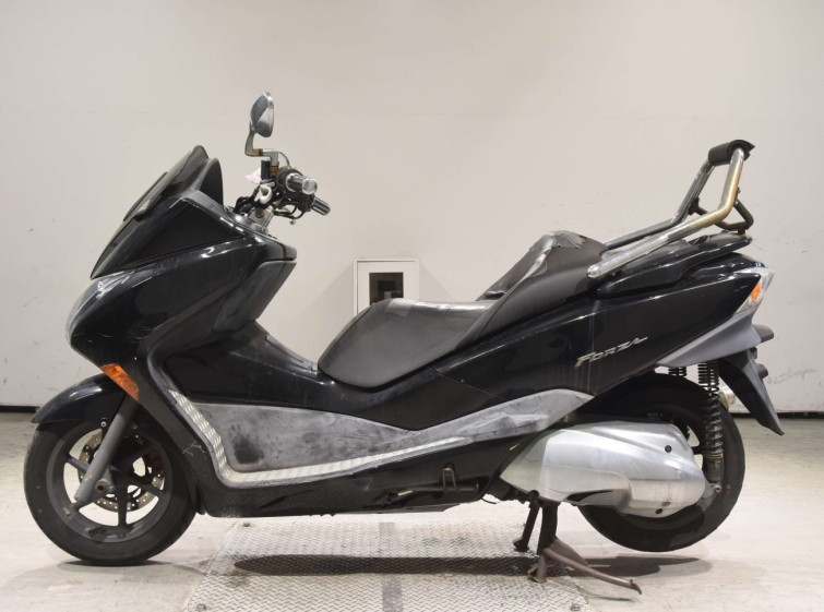 Мотоцикл Honda FORZA X