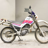 Мотоцикл Yamaha SEROW XT225