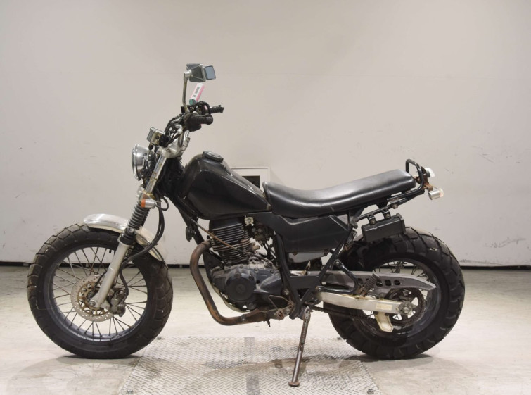 Мотоцикл Yamaha TW200E