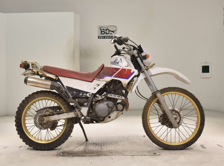 Мотоцикл Yamaha SEROW XT225 з пробігом 23647 km