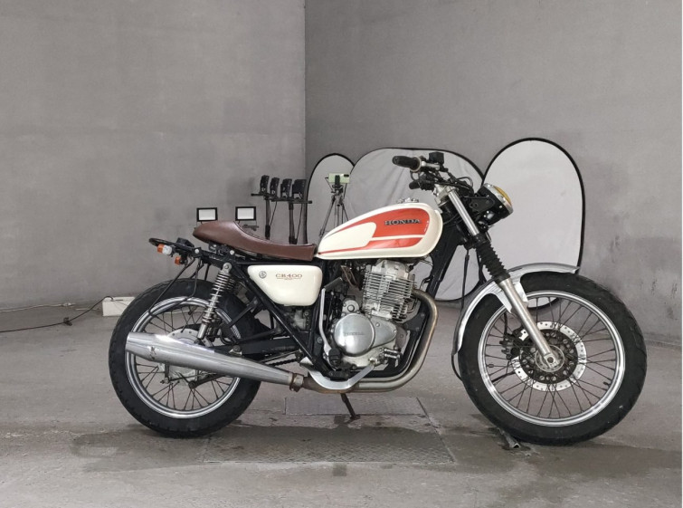 Мотоцикл Honda CB400SS