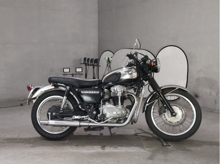 Мотоцикл Kawasaki W650 з пробігом 36879 km