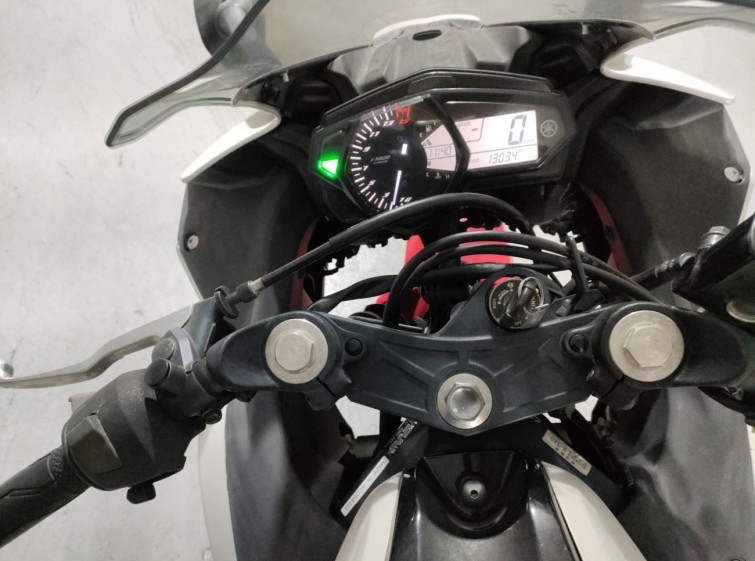 Мотоцикл Yamaha YZF-R25 с пробегом 13034 km