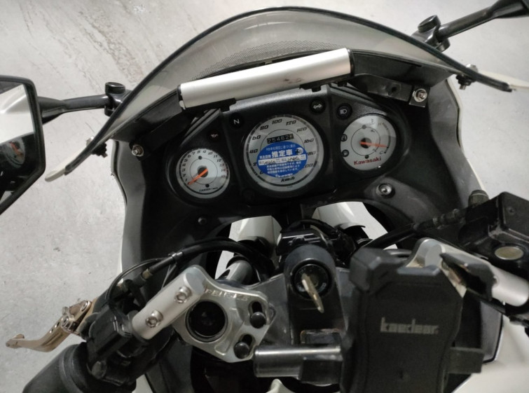 Мотоцикл Kawasaki NINJA250R з пробігом 25462 km