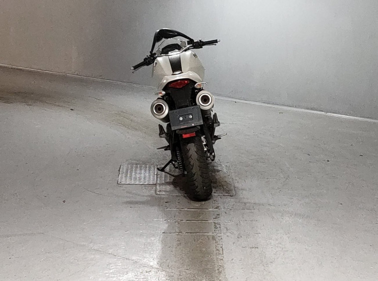 Мотоцикл Ducati MONSTER 696 PLUS с пробегом 29165 km